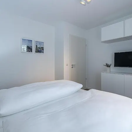 Deichhaeuser Anna Kueste Deichhaeuser Anna Kueste 8-10 *