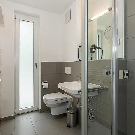 Deichhaeuser Anna Kueste Deichhaeuser Anna Kueste 8-10 *